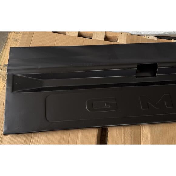 United Pacific 1967-1972 GMC Fleetside Truck Tailgate With GMC Script 110847 - Picture 2 of 15